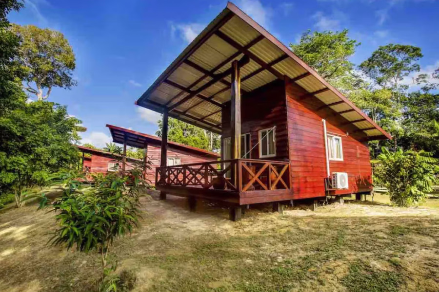 659f12da71ce0bee8735171d_Knini_Paati_Suriname_(3)